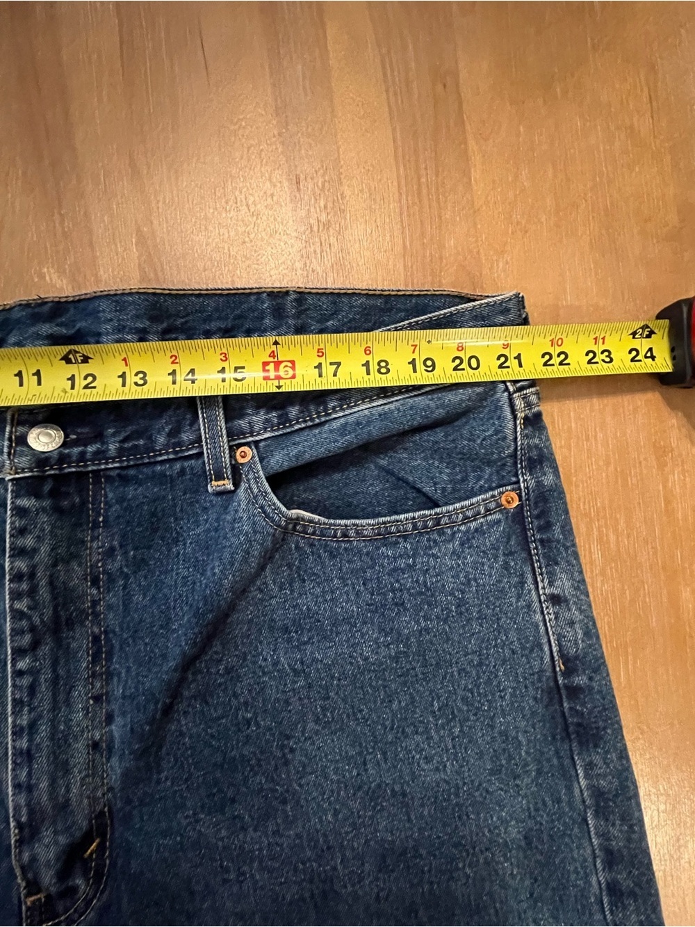 Levi's 505 Regular Fit Straight Leg Jeans Mens W42 L32 Medium Dark Wash Cotton - Picture 4 of 11